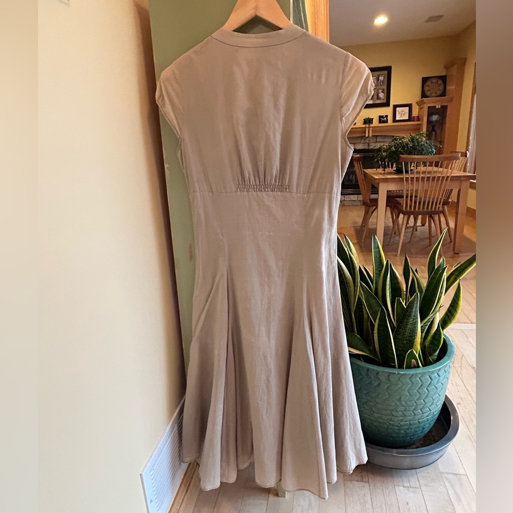 Margaret O’Leary 100% Cotton Button Down Smocked Midi Dress in Beige Size Small - Picture 15 of 16